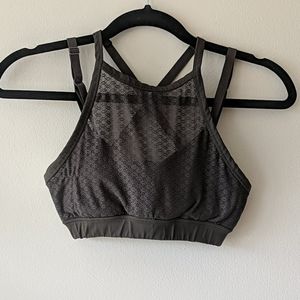 High neck sports bra